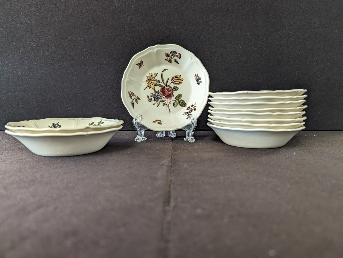Wedgwood Queens Sprays Set of 11 Fruit Dessert Bowls, PA6421LL 