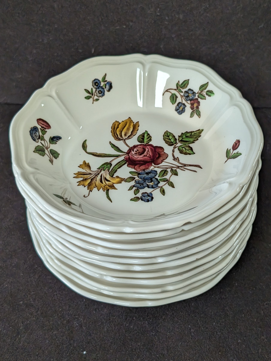Wedgwood Queens Sprays Set of 11 Fruit Dessert Bowls, PA6421LL 