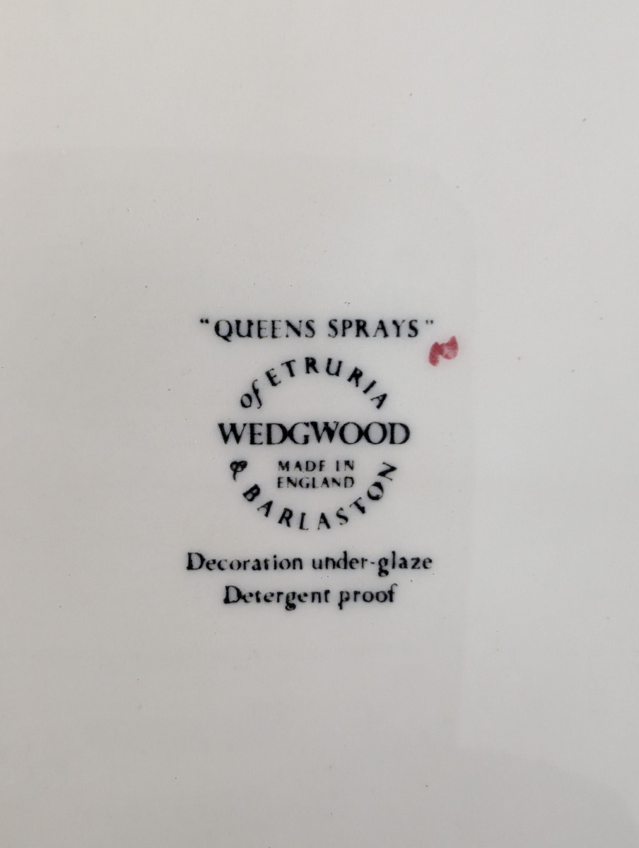 Wedgwood Queens Sprays Set of 2 Platters, PA6425LL - Aardvark Antiques